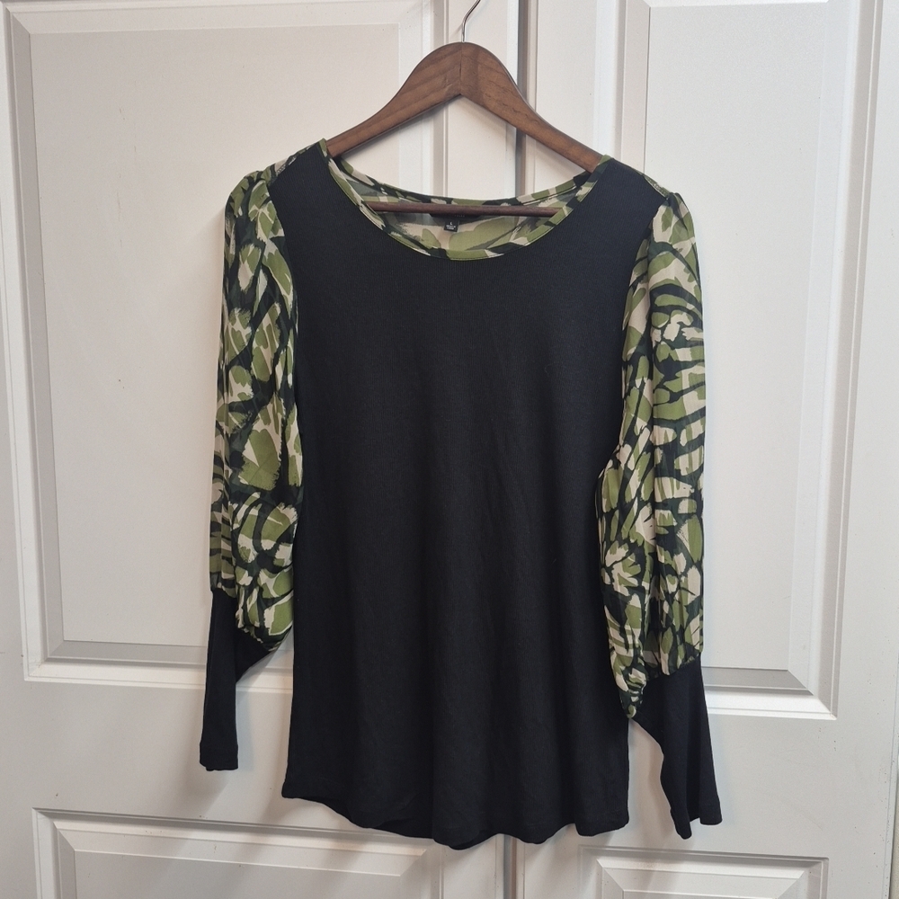 NWT Liverpool by Dailylook Contrast Sleeve Top in Black Multicolor, Size Large